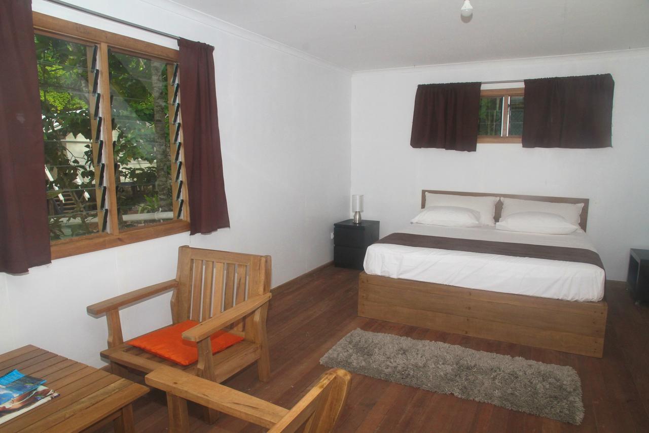 Evis Resort At Nggatirana Island Halisi Exterior foto